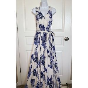 Vici dress. Size Medium